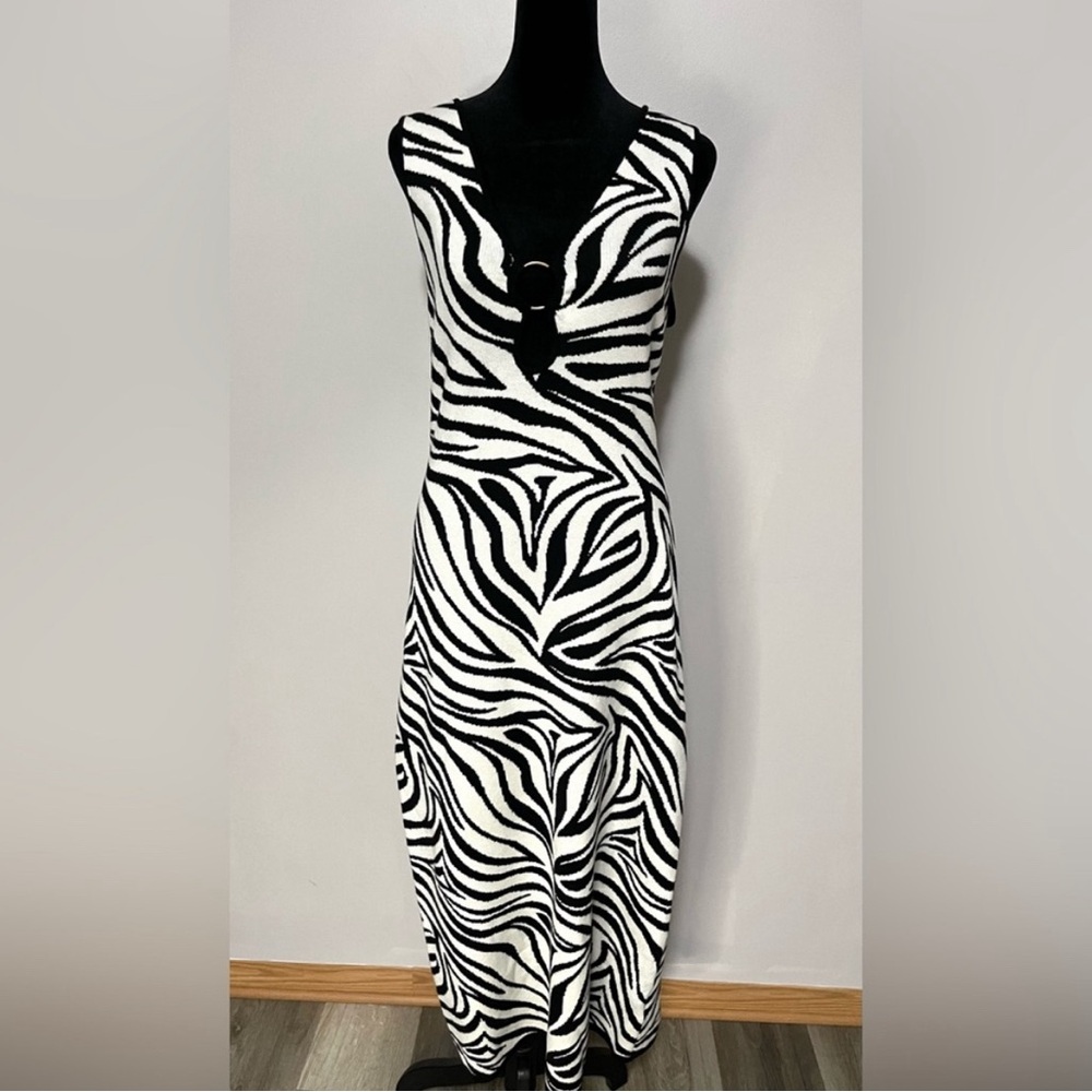NWOT House of Harlow 1960 Revolve Black White Zebra Sleeveless Midi Dress LG